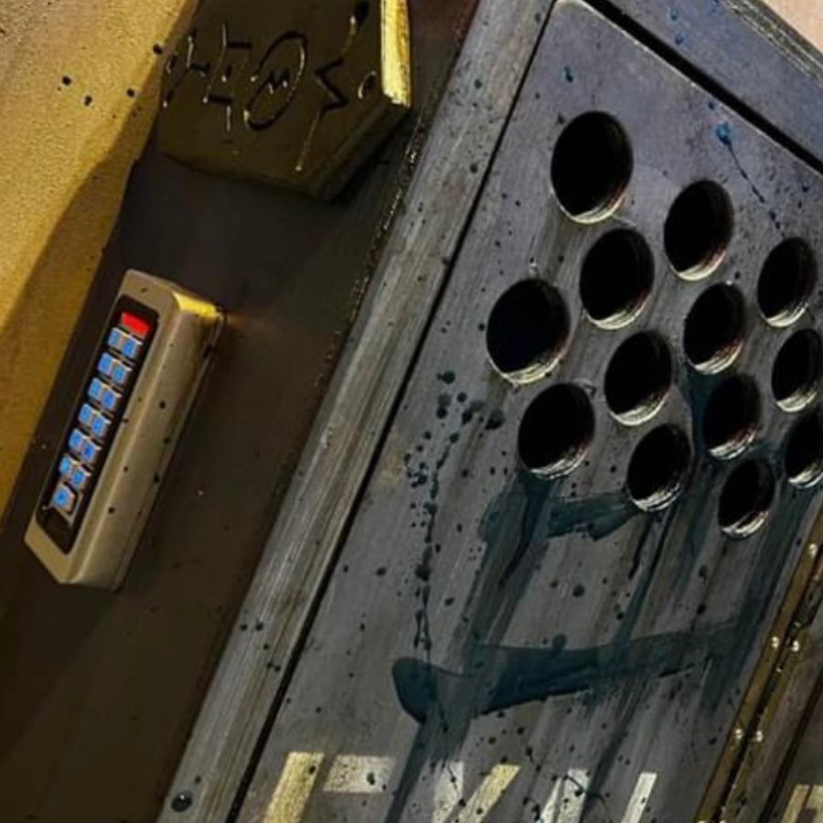 Lockers along the Alien Escape outpost wall
